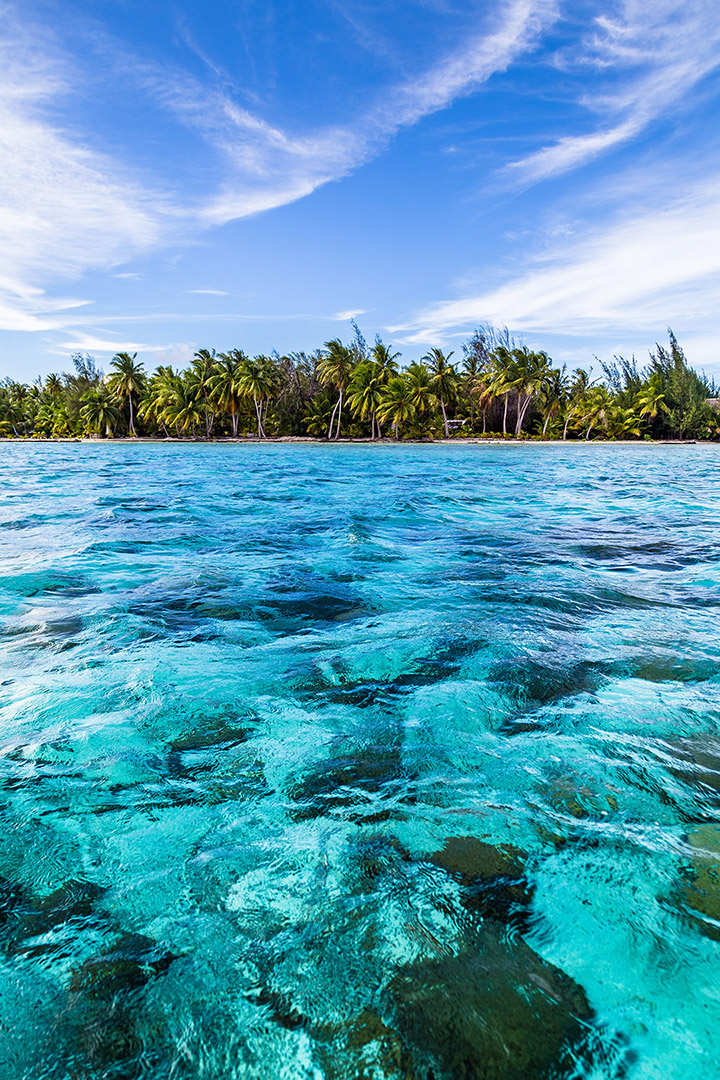 Paysage tropical du lagon de Bora Bora