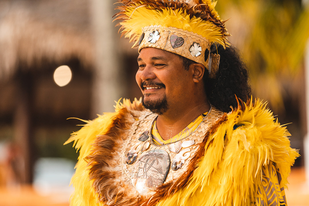Photographe de mariage à Bora Bora - Le prêtre Aea